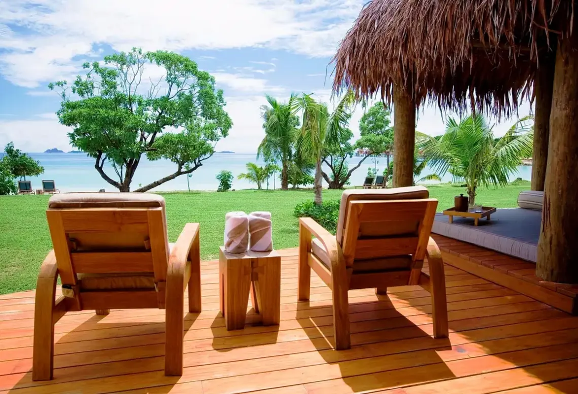 Widok z hotelu Liku Liku Lagoon Resort