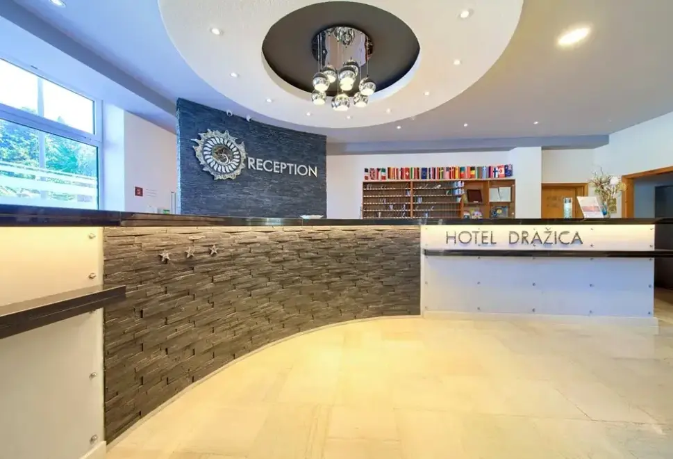 Lobby hotelu Lovorka Villa
