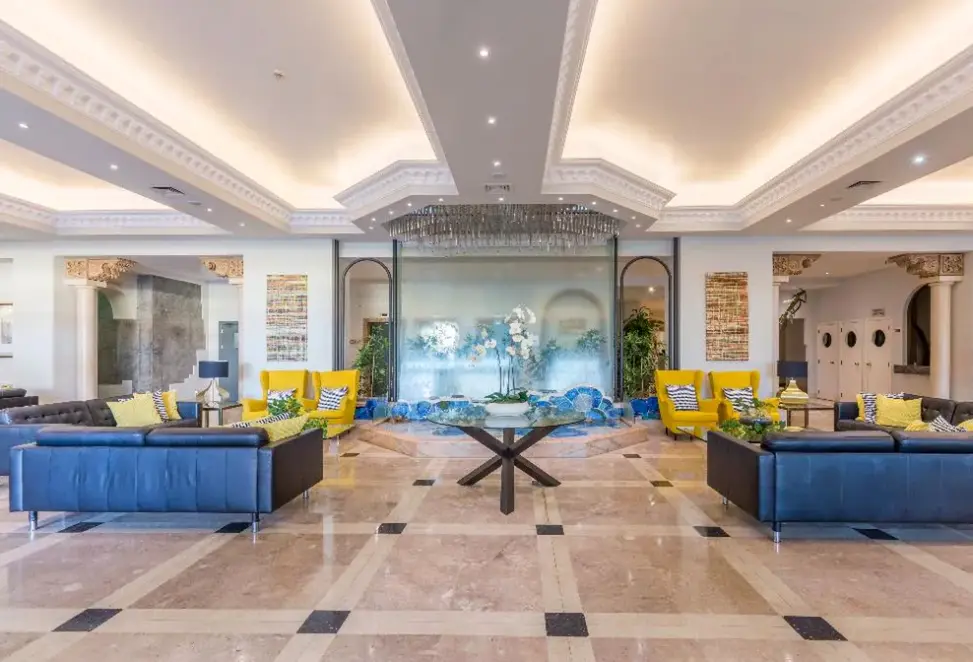 Lobby hotelu Luna Hotel da Oura