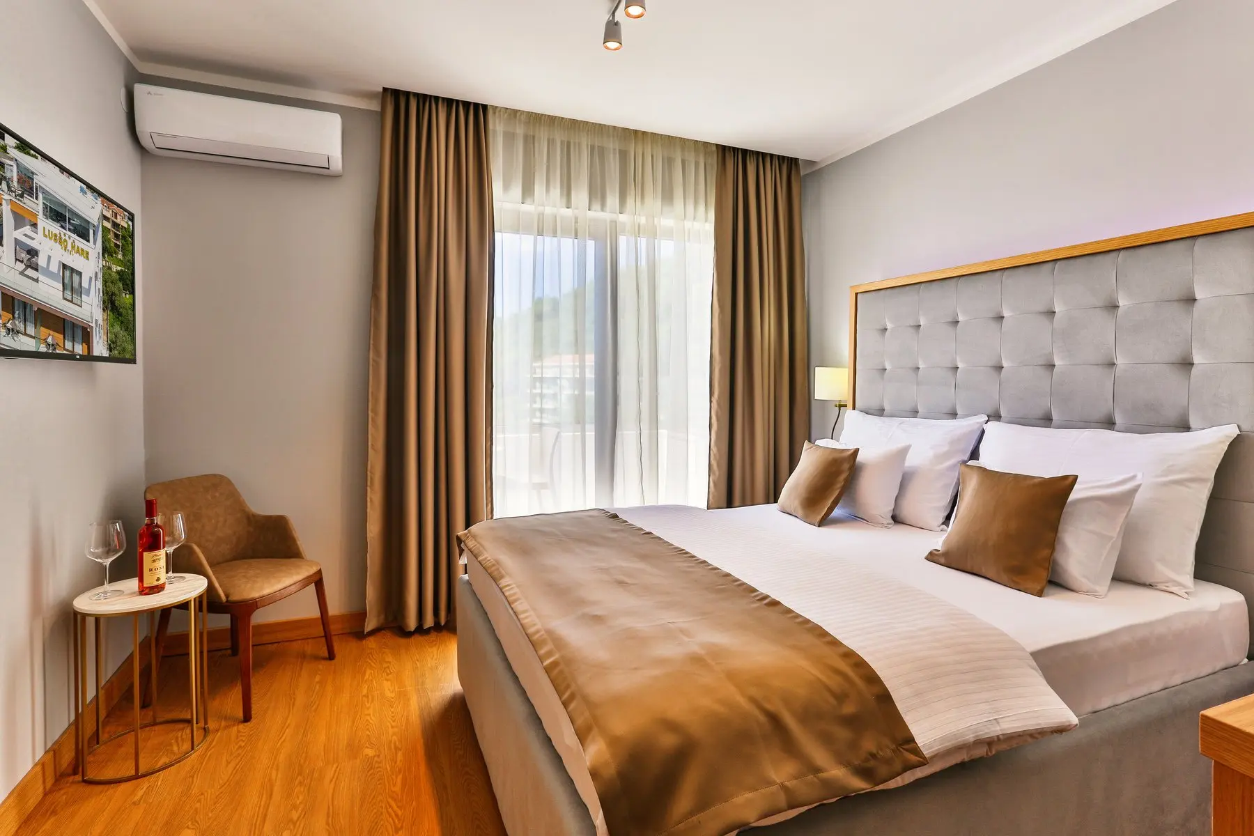 Pokój w hotelu Lusso Mare by Aycon