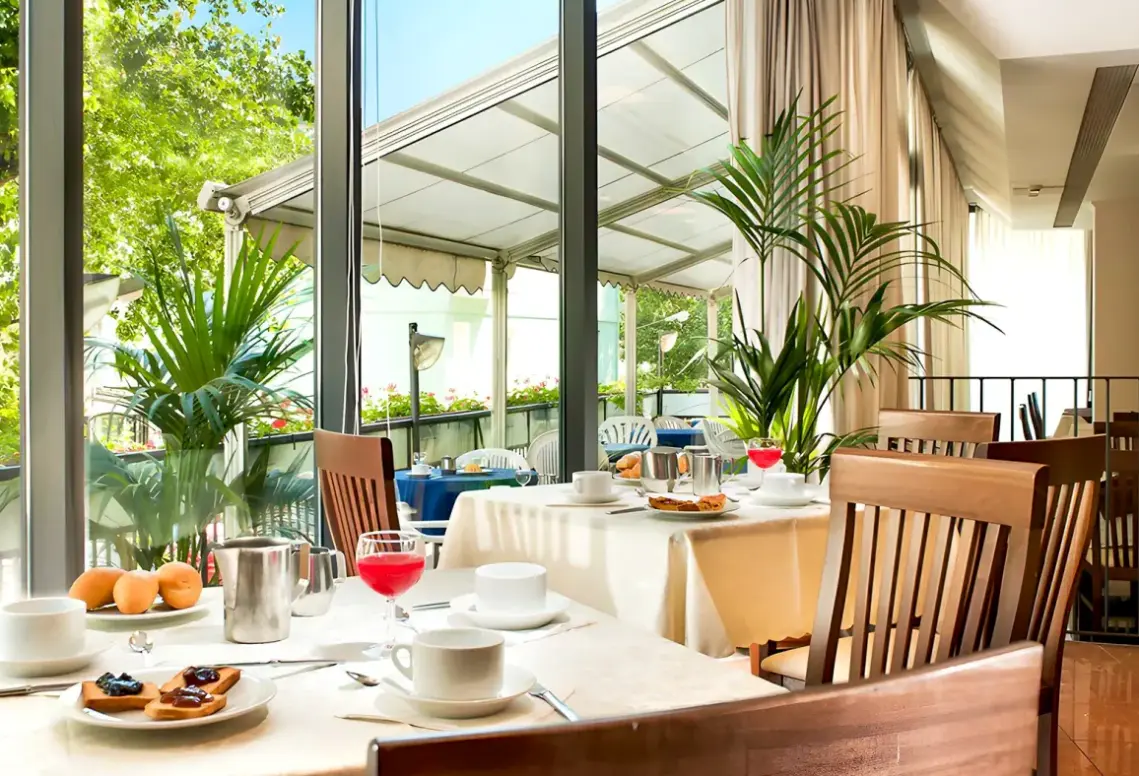 Restauracja i jedzenie w hotelu Madison