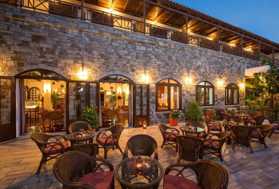 Restauracja i jedzenie w hotelu Malia Holidays