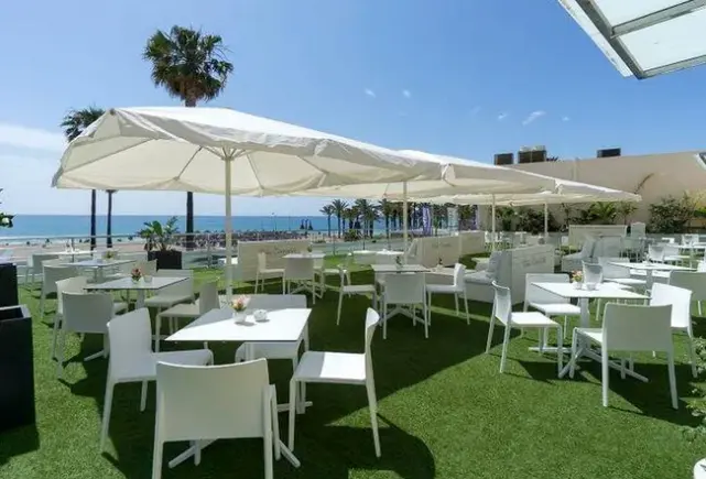 Plaża przy hotelu Medplaya Pez Espada