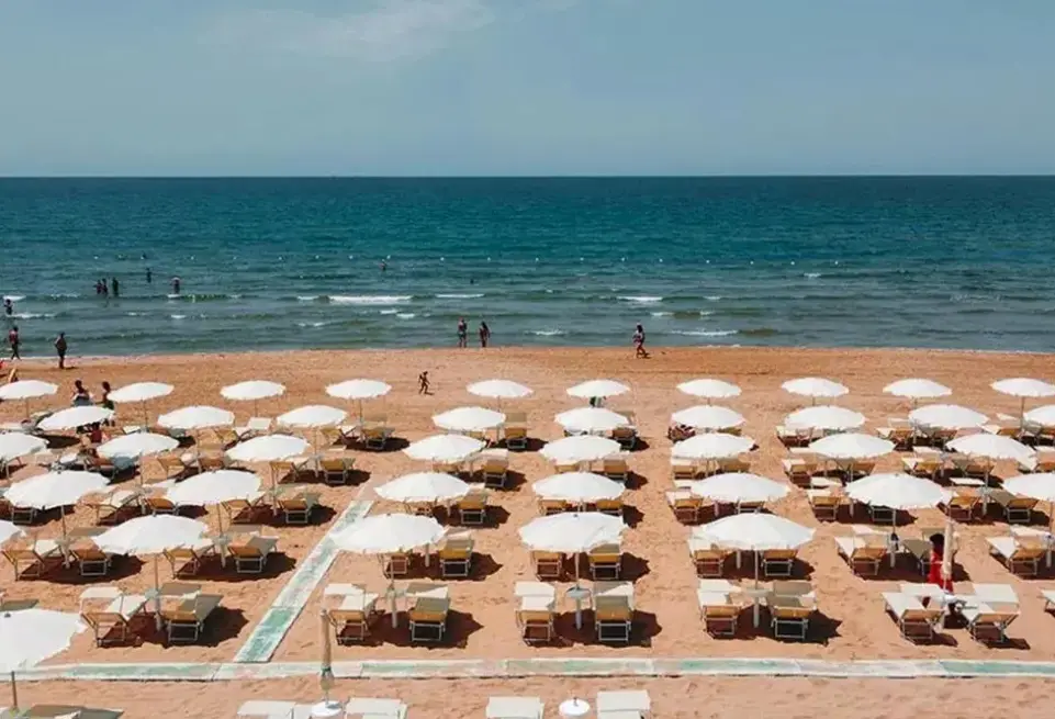 Plaża przy hotelu Modica Boutique