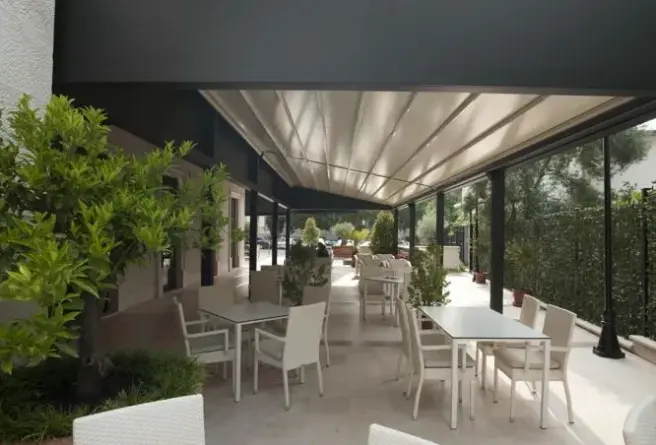 Restauracja i jedzenie w hotelu Moskva
