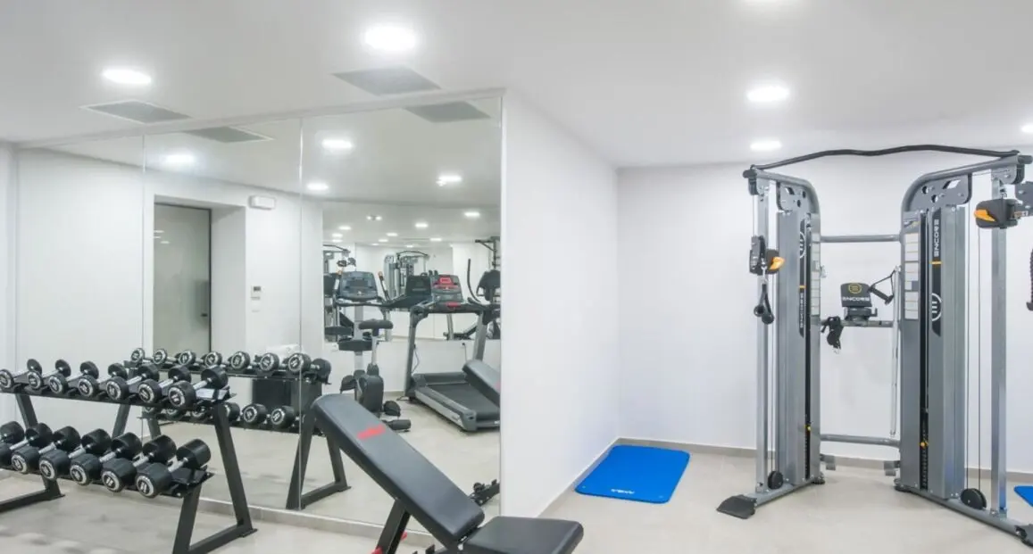 Siłownia w hotelu Noble Hotel & Suites - Adults Only (ex. Klio Apartments)
