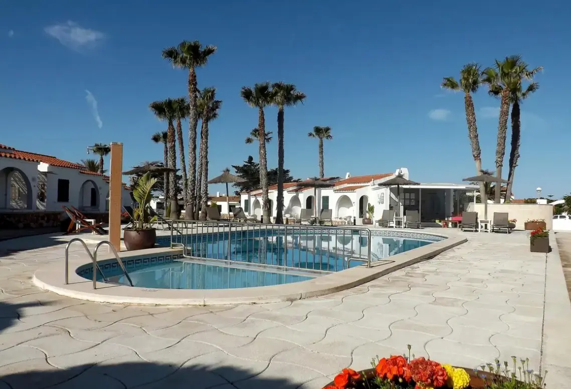 Basen w hotelu Nure Cel Blau