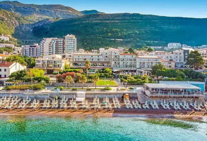 Hotel Palas (Petrovac)
