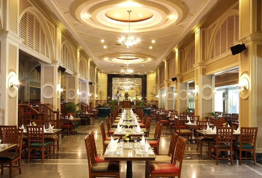 Restauracja i jedzenie w hotelu Patong Resort