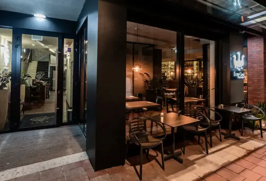 Restauracja i jedzenie w hotelu Perfect