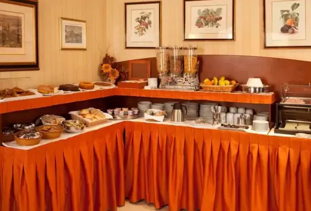 Restauracja i jedzenie w hotelu Piemonte
