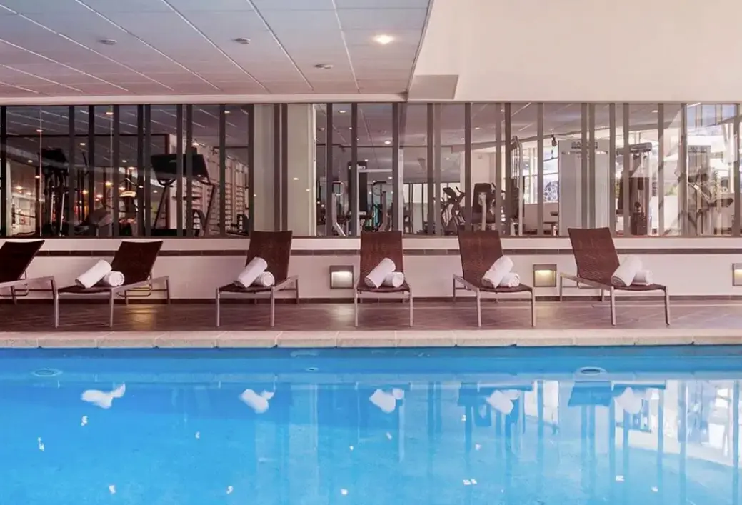 Basen w hotelu Piolets Soldeu Centre (ex. Piolets & Spa)