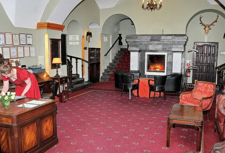 Lobby hotelu Podewils Zamek