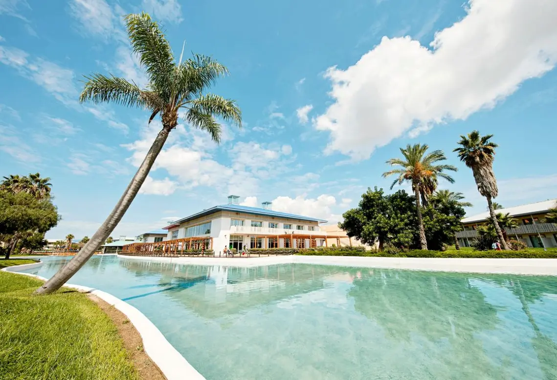 Basen w hotelu PortAventura World - Caribe (Salou)
