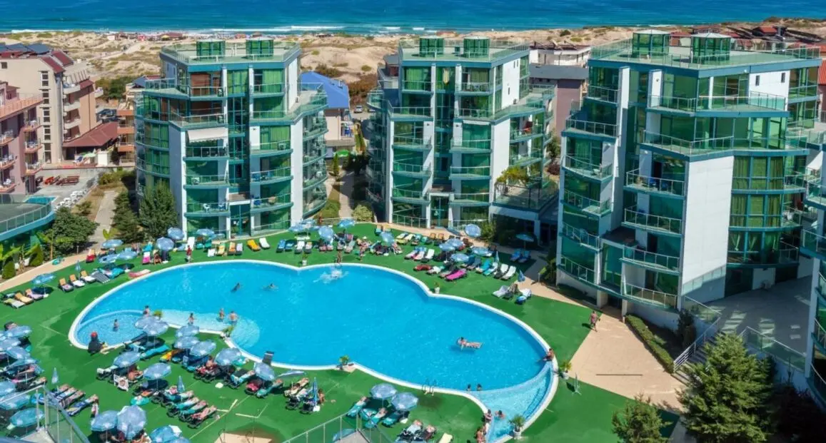 Basen w hotelu Primorsko Del Sol (ex Grand Hotel Primorsko)