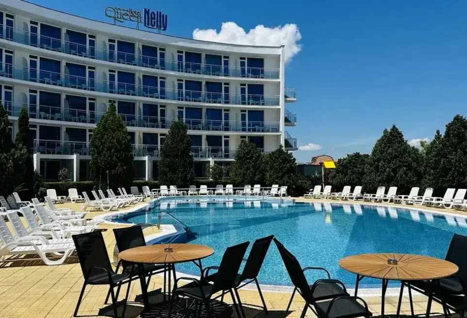 Hotel Queen Nelly