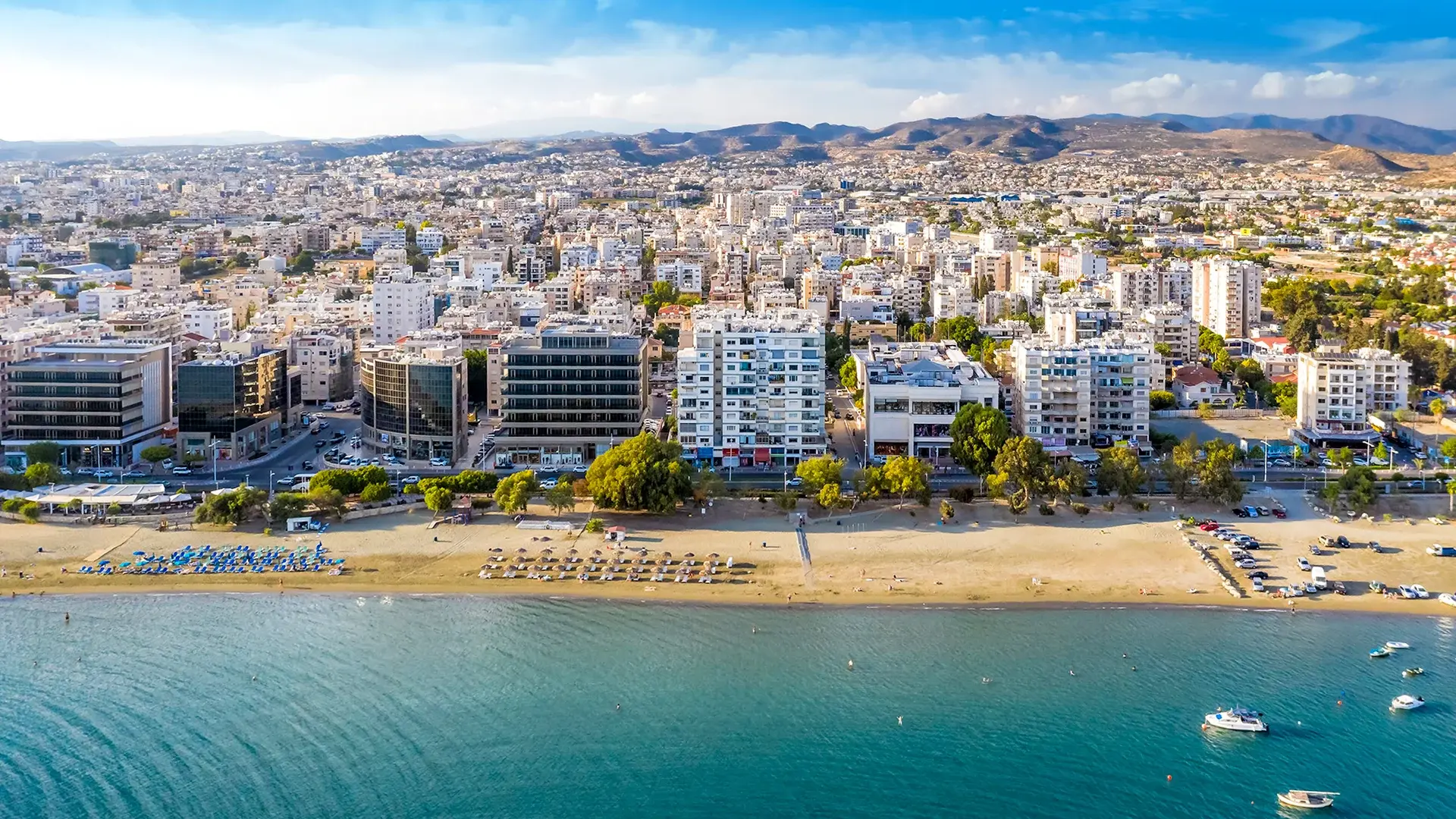 Plaża przy hotelu Rejs Grecja, Cypr, Egipt i Chorwacja z Wenecji – Msc Lirica