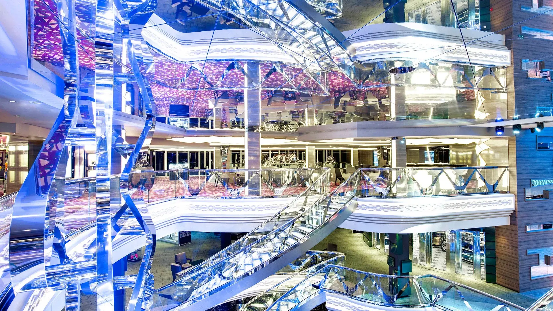 Lobby hotelu Rejs Platinum Karaiby - Bahamy i Meksyk z Orlando (Port Canaveral) - Msc Grandiosa