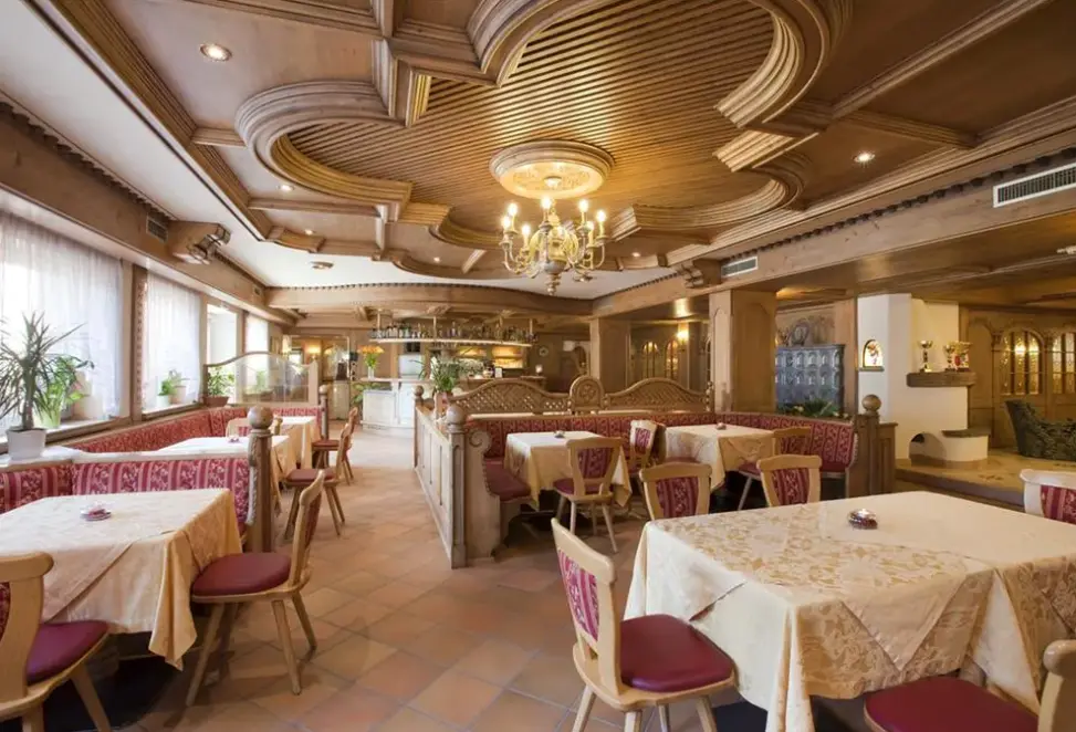 Restauracja i jedzenie w hotelu Rio Stava Family Resort & Spa (ex. Park Rio Stava)