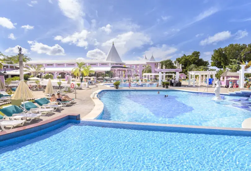 Basen w hotelu Riu Palace Tropical Bay