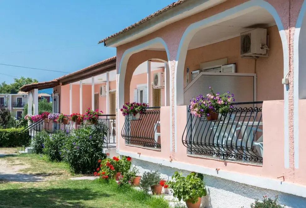 Hotel Roussa's
