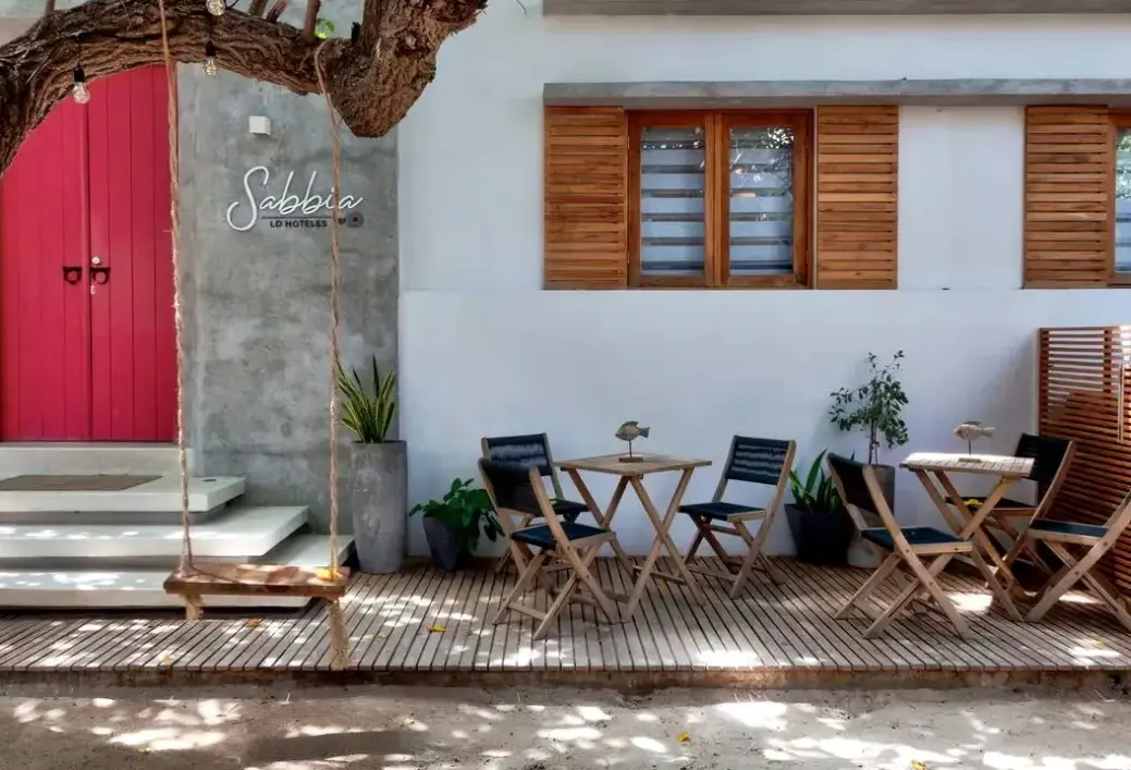 Restauracja i jedzenie w hotelu Sabbia by LD
