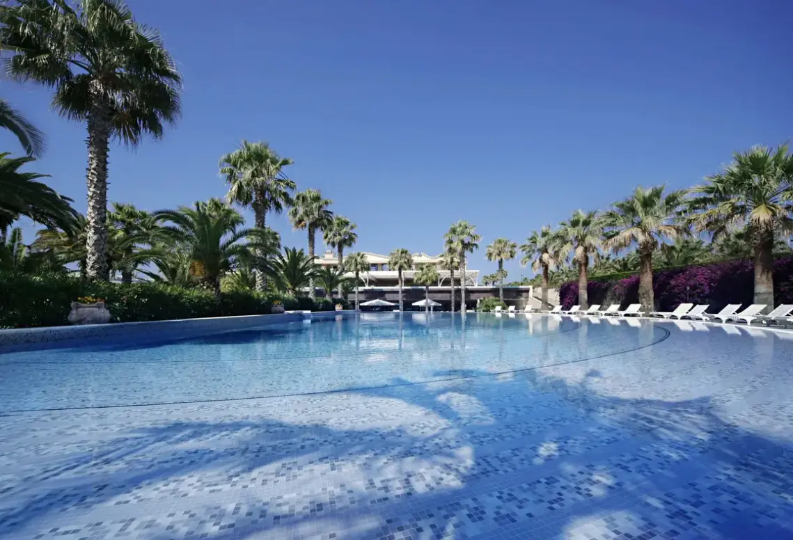 Basen w hotelu Savoy Beach (Paestum)