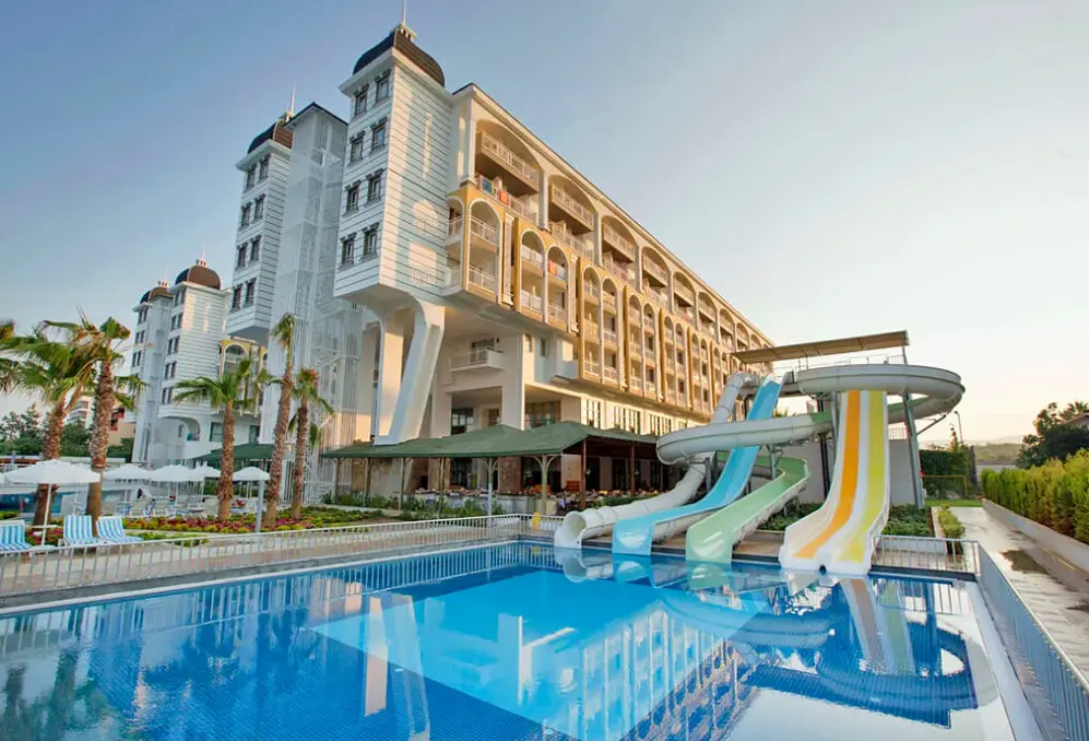 Basen w hotelu Sidera Kirman Premium