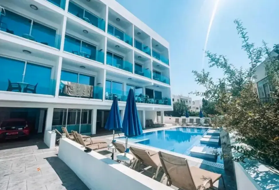 Hotel Sunny Blue (Aya Napa)