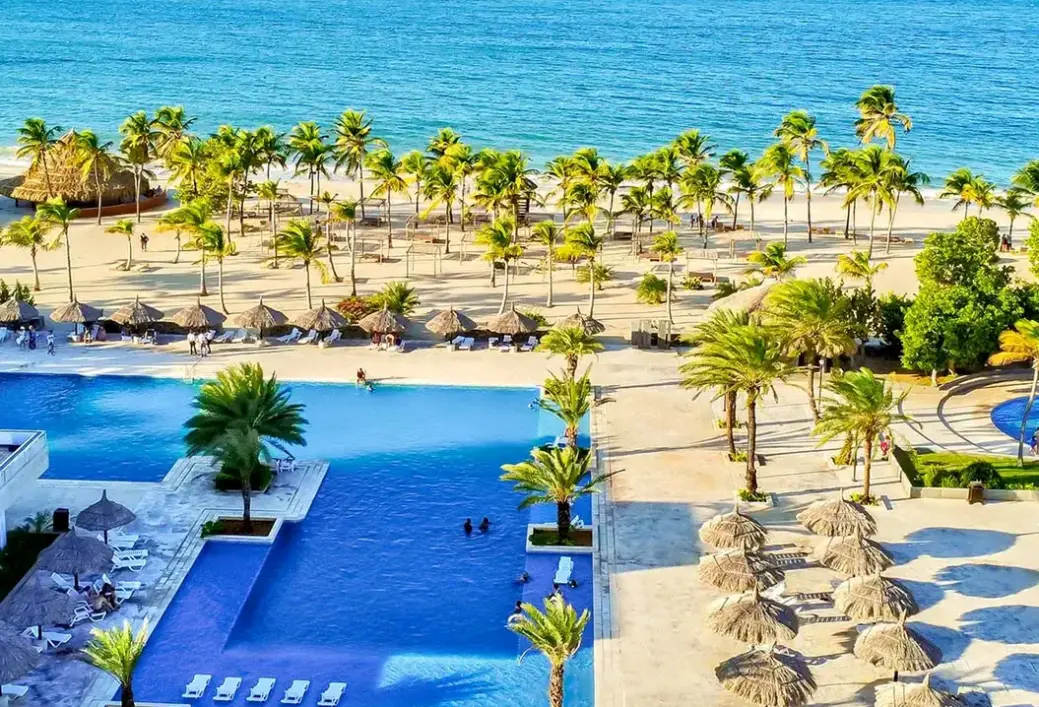 Basen w hotelu Sunsol Ecoland (ex. Dunes Beach Resort)