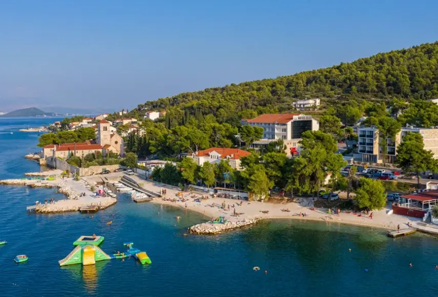 Hotel Sveti Kriz (Arbanija)