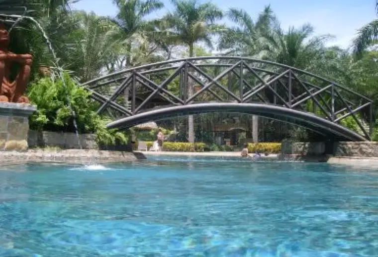 Basen w hotelu Tamarindo Diria Beach Resort
