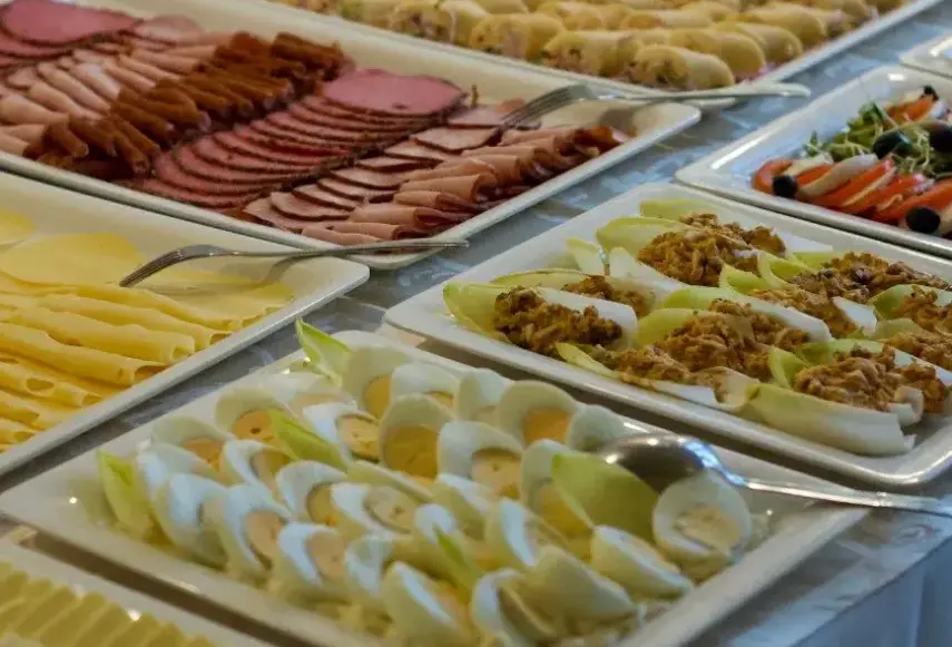 Restauracja i jedzenie w hotelu Tarasy Wang