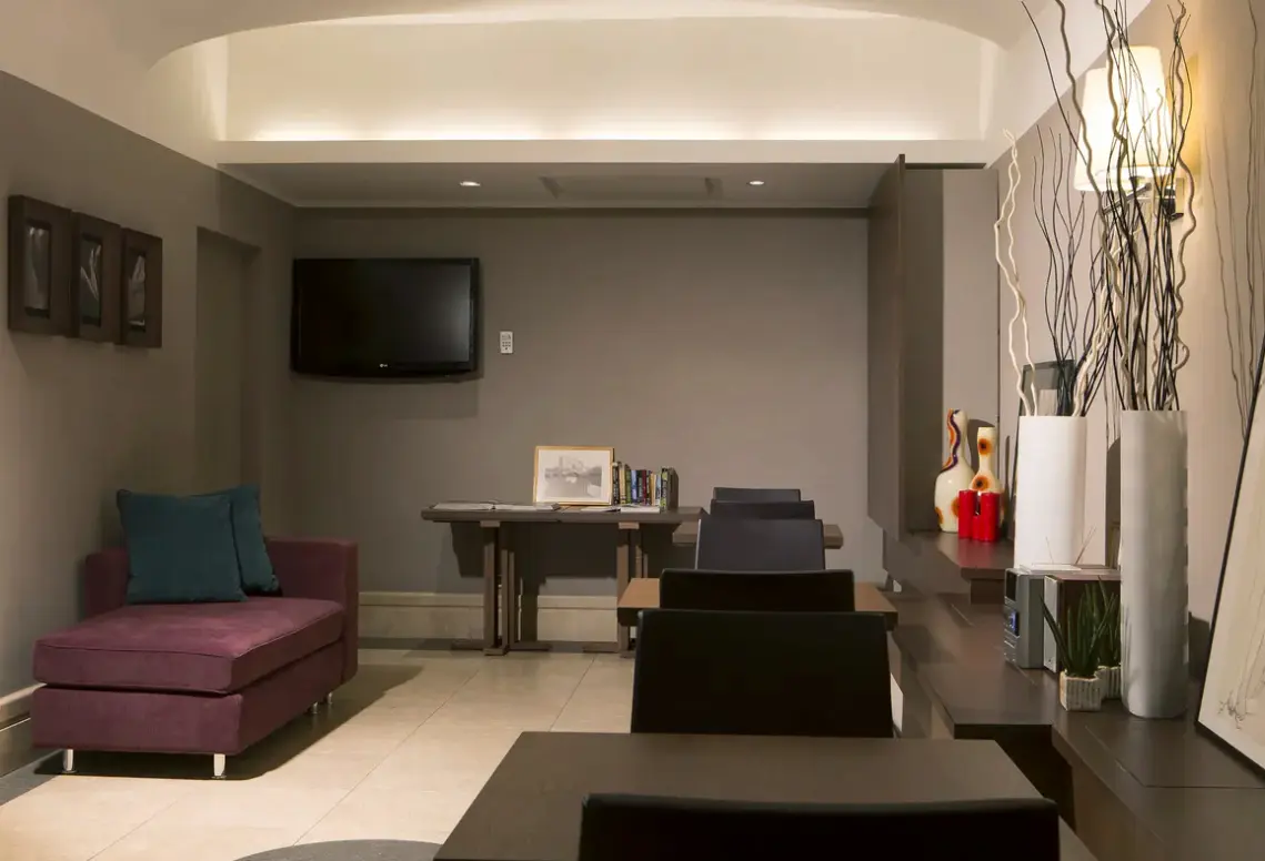 Lobby hotelu The Independent