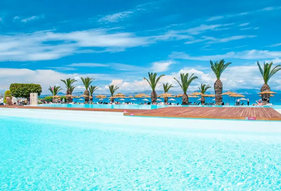 Basen w hotelu The Ixian Grand (ex. Sentido Ixian Grand)