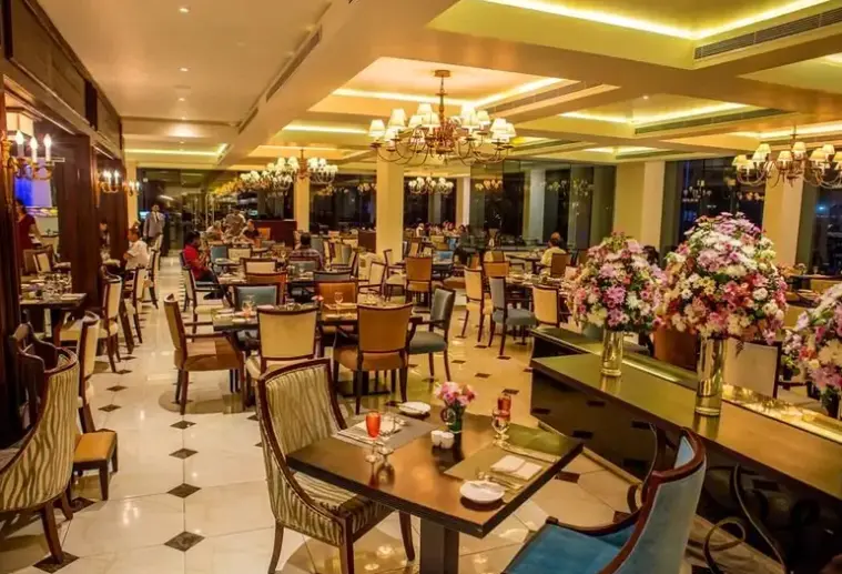 Restauracja i jedzenie w hotelu The Kingsbury
