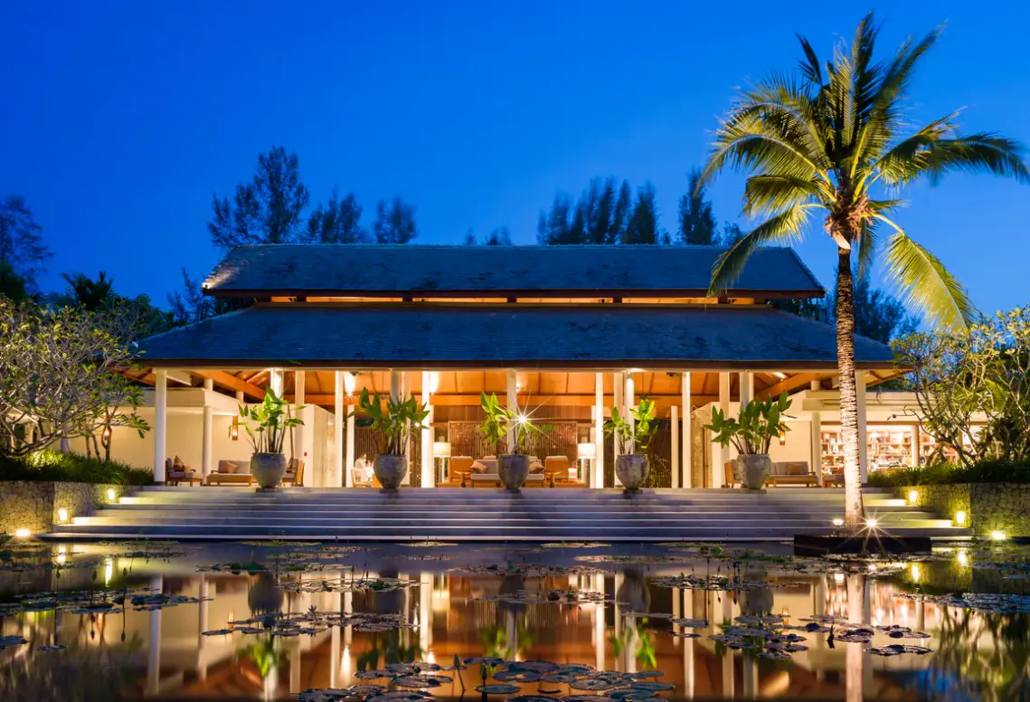 Hotel The Sarojin