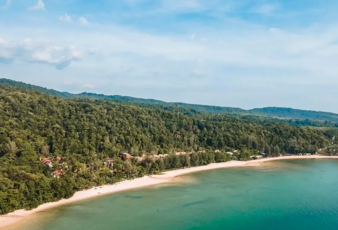 Plaża przy hotelu The Tubkaak Krabi Boutique Resort