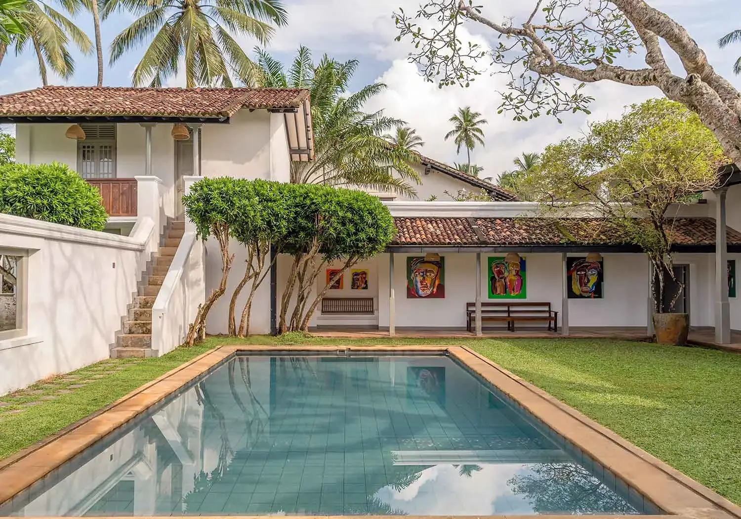Basen w hotelu The Villa Bentota by KK Collection