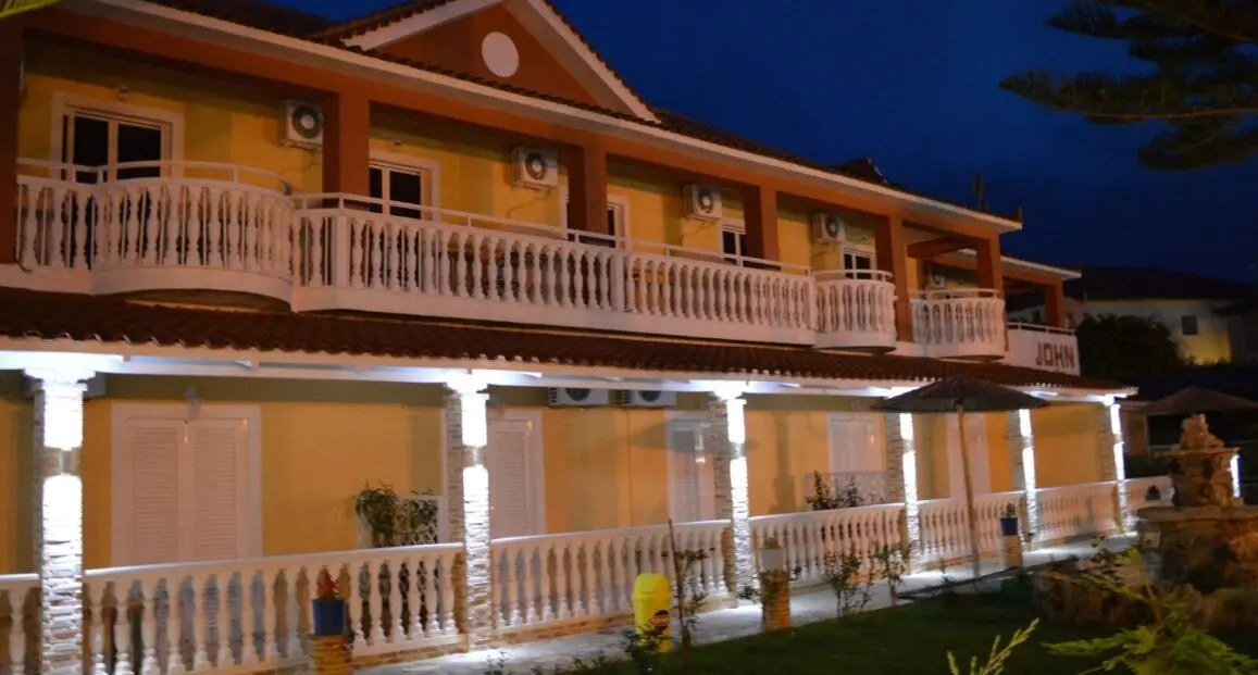 Obiekt hotelu Tom & John Center