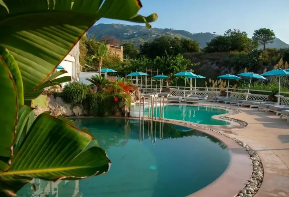 Basen w hotelu Torre SantAngelo