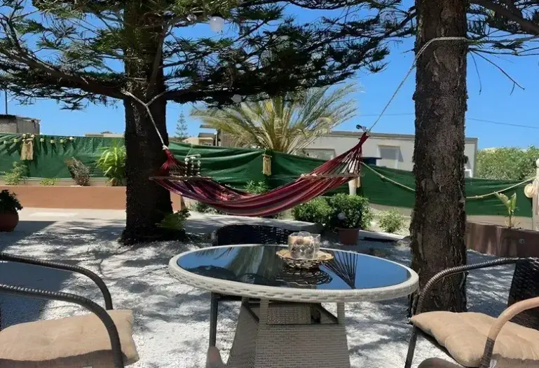 Plaża przy hotelu Venus Beach (Gerani)