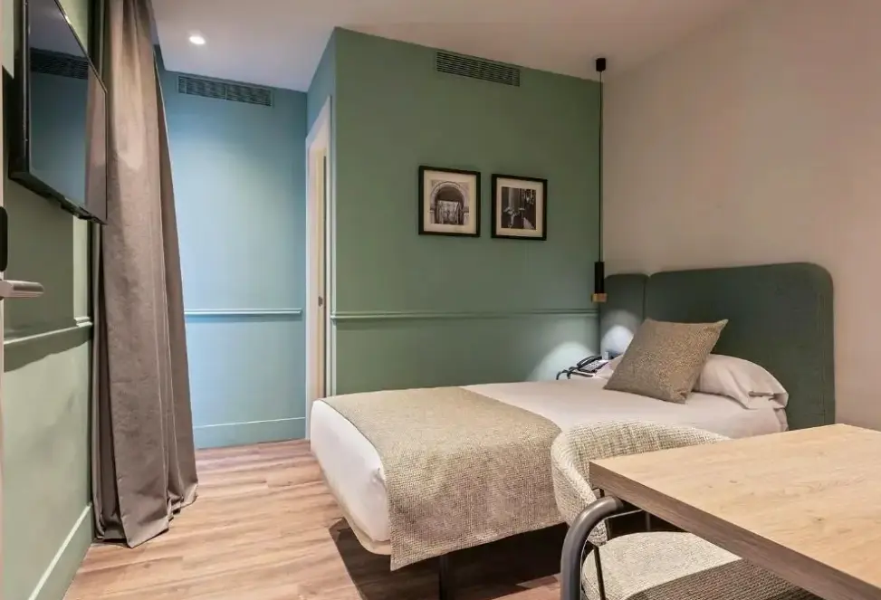 Pokój w hotelu Via Augusta