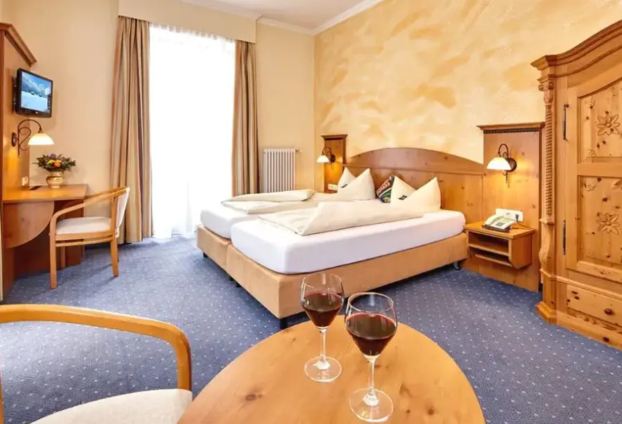 Pokój w hotelu Vier Jahreszeiten (Garmisch-Partenkirchen)