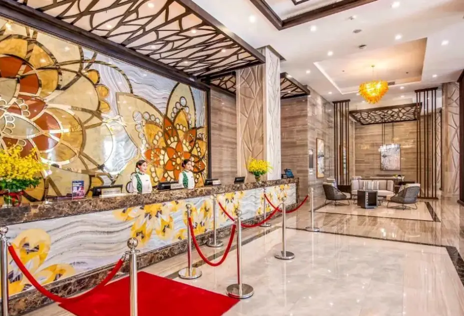 Lobby hotelu Vinholidays Fiesta Phu Quoc