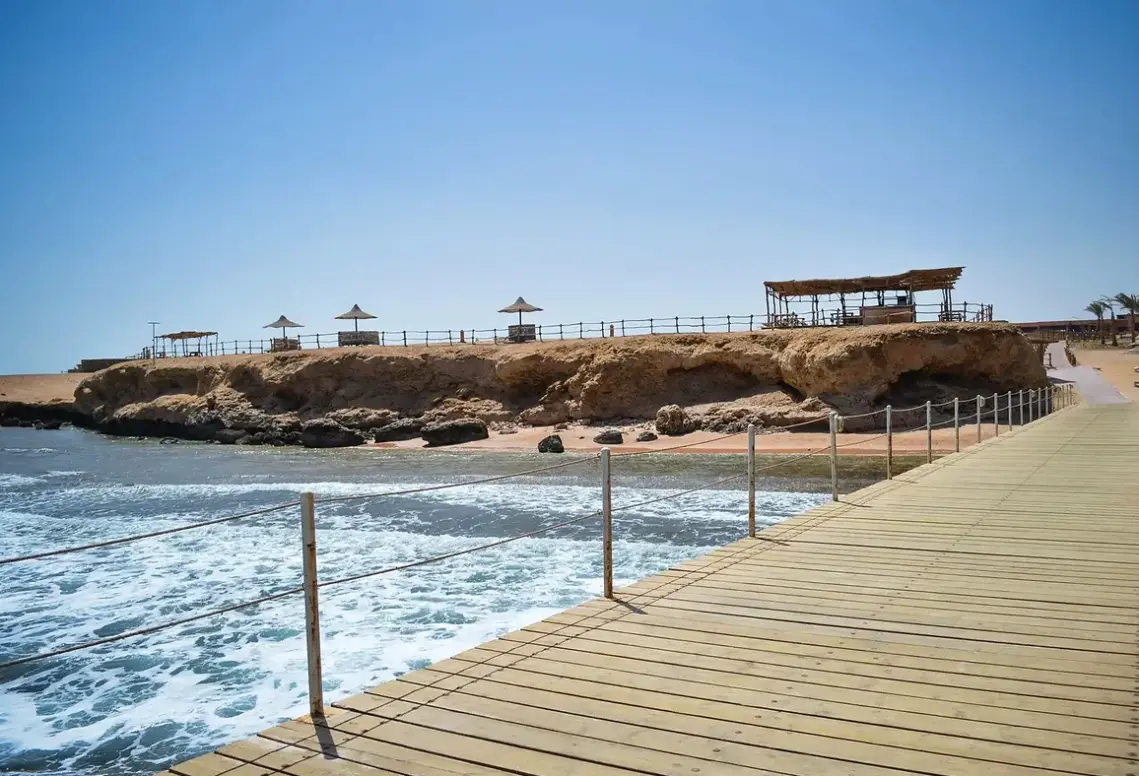 Plaża przy hotelu Viva Blue Resort & Diving Sports