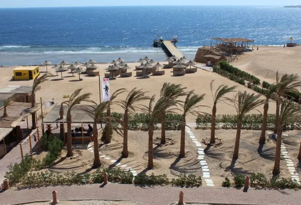 Plaża przy hotelu Viva Blue Resort & Diving Sports