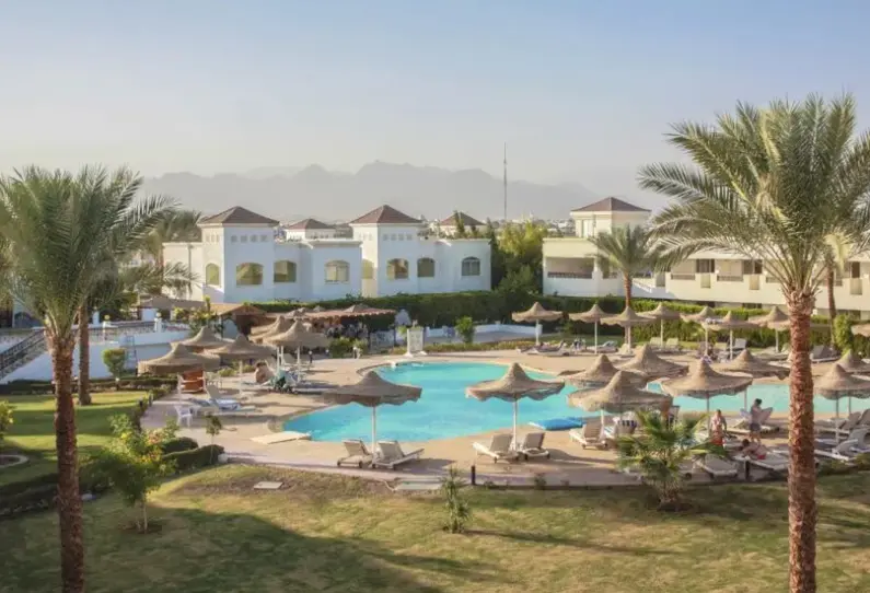 Basen w hotelu Viva Sharm