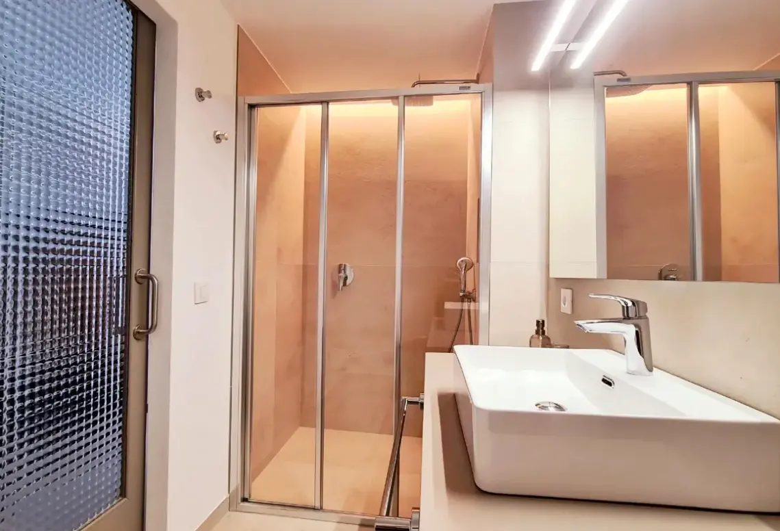 Łazienka w pokoju hotelu Waki Conscious