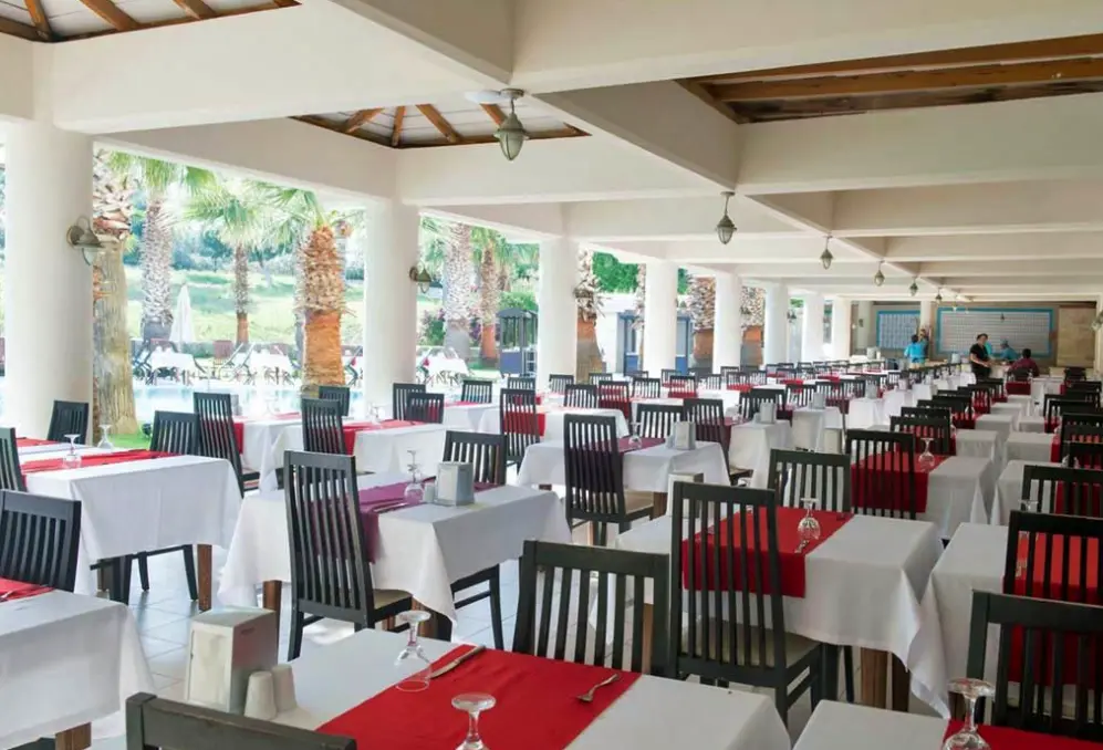 Restauracja i jedzenie w hotelu X Life